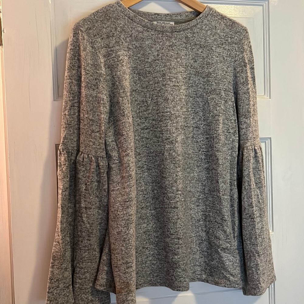 Zara Trafaluc bell sleeve Sweater